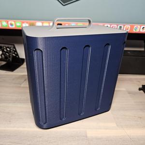 Trash Can with Lid