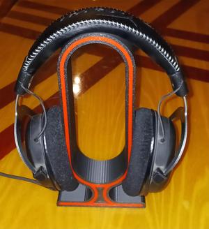 Modern Headset holder