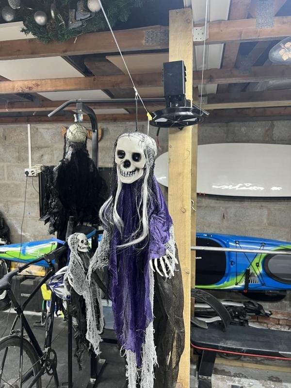 Axworthy/Flying Ghost (Scooter Motor Remix)