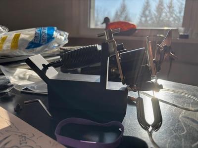 very simple coil tattoo machine stand 