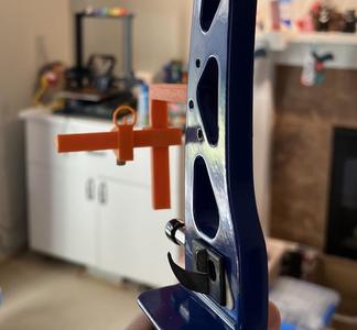 Simple recurve bow sight for beginner