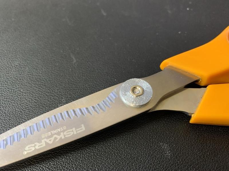 nut retainer for fiskars gardening/kitchen shears