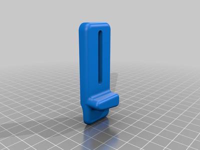 chain guide stickable and height-adjustable