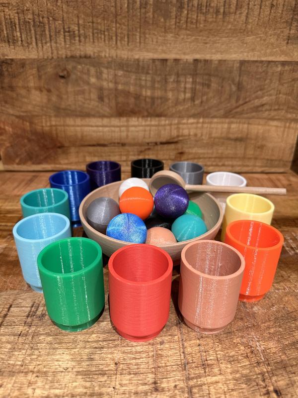 Farbspiel Montessori angelehnt