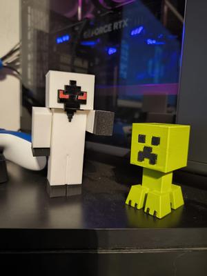 Minecraft - Monstre noir habillé en blanc