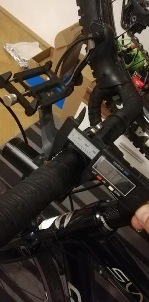Aero style road bike phone and light holder