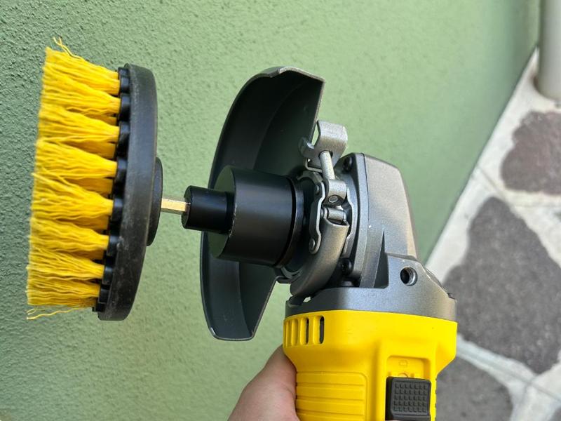 The angle grinder bit adapter