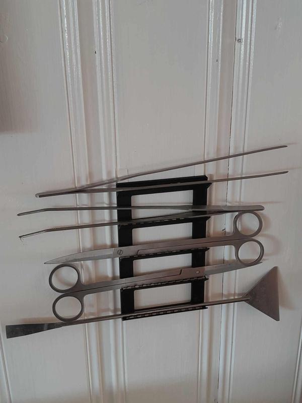Aquascaping tools rack