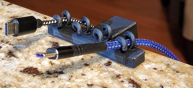 Desktop Clamp-on Cable Keeper