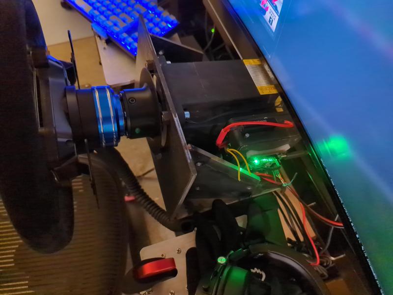 Wheel adapter for Thrustmaster R383 Mod rally wheel to a 70mm QR flange