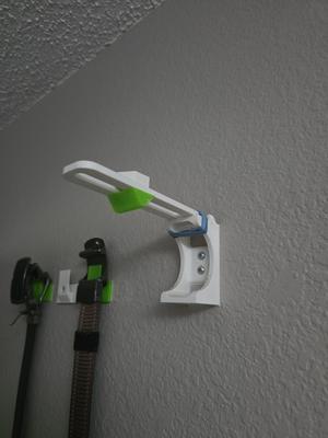 Door holder (top or side of door)