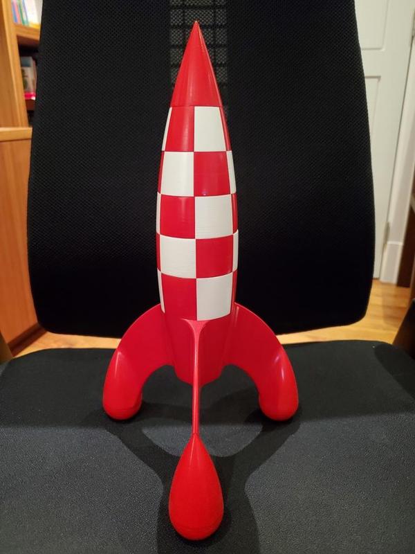 Tintin rocket by jorgenp + Feet
