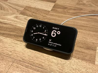 MagSafe Charger Stand