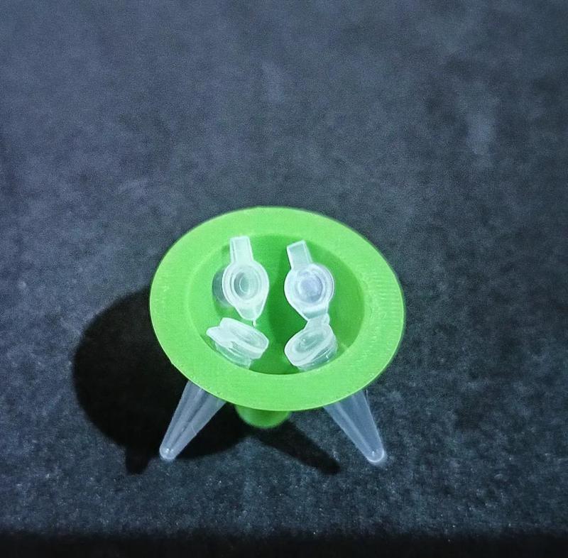 Rotor for a micro portable centrifuge, for 4 PCR tubes