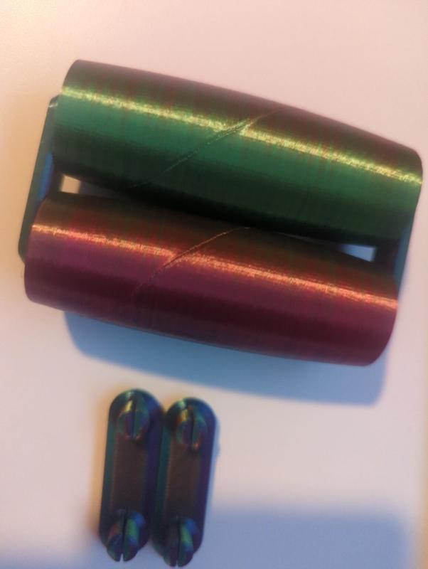 Improved hand roller fidget