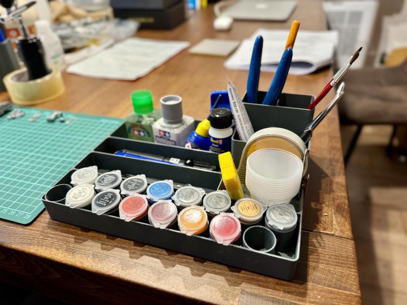 Revell paint and tools tray