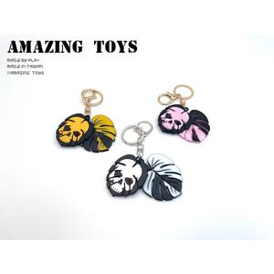 Monstera skull key chain