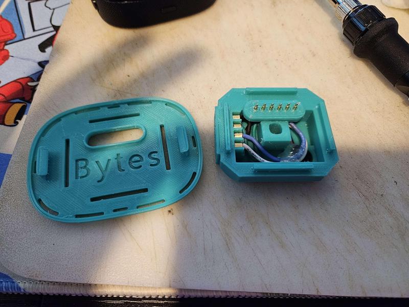 Vive_Ultimate_Tracker_Screw-On-Mount_Haptic-Pancake_Wire-Crimping-System