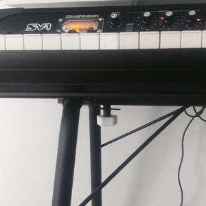 Korg SV1 keyboard stand screw head