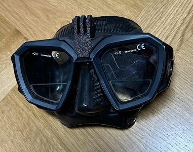Scubapro D-mask mount for go-pro camera