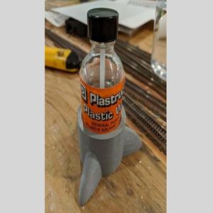 Plastruct glue bottle holder