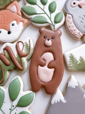 5 size - Standing Bear, Mod Shape Cookie Cutter - SHARP cutting edges - So Versatile!