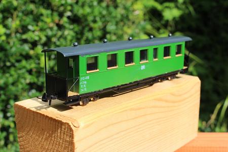 H0e / OO-9 Saxonian Coach KB 4 Round Roof