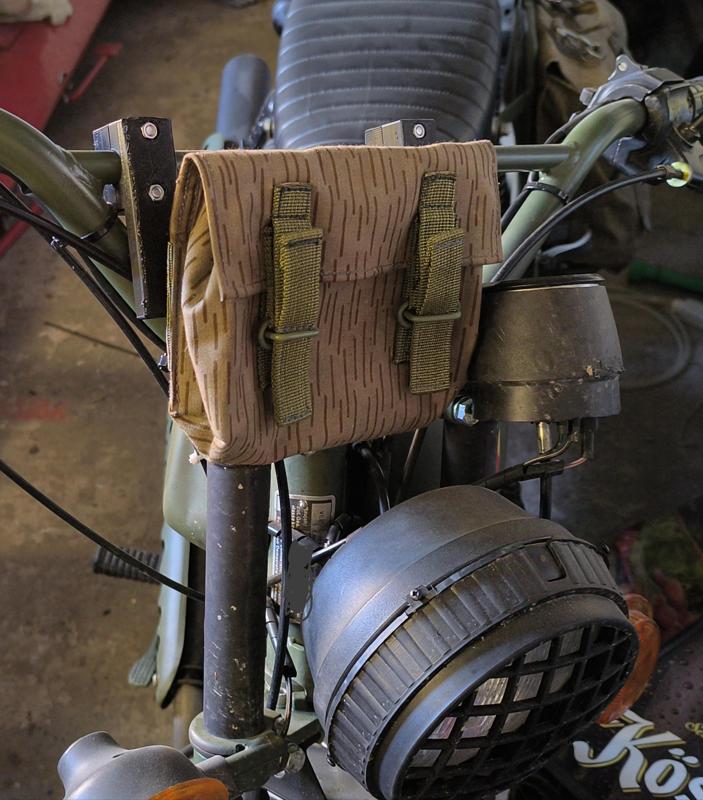 Handlebar mounting for NVA grenade bag Simson
