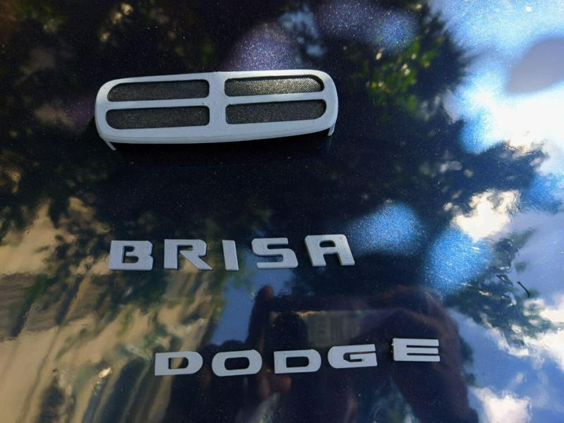 Emblems Dodge Brisa (Hyundai Accent)