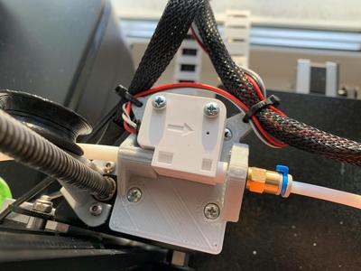 Simple filament runout sensor mount for Ender 3 Pro with direct extruder
