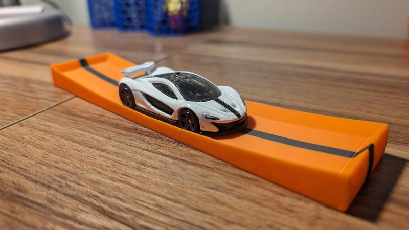 Hot Wheels Desk Track