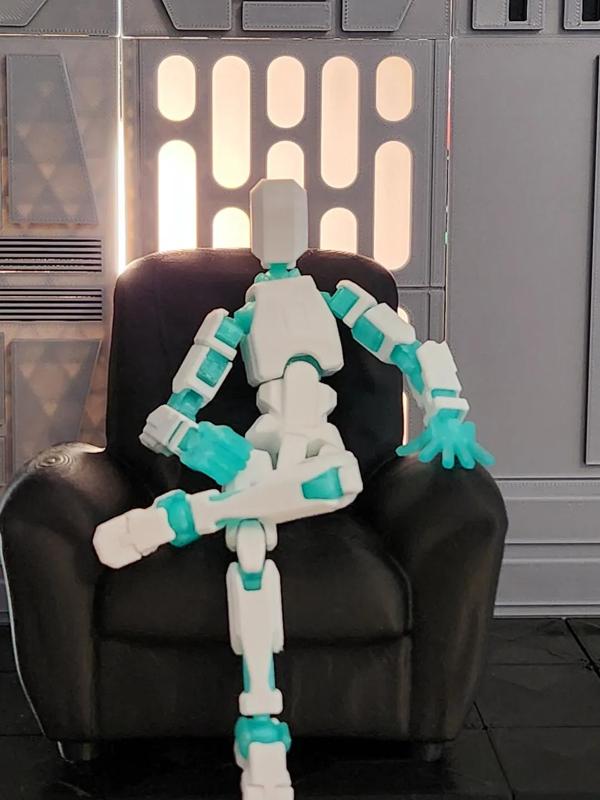 Big leather chair for 1/12 dioramas