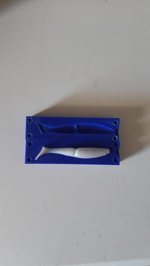 One up shad lure mould