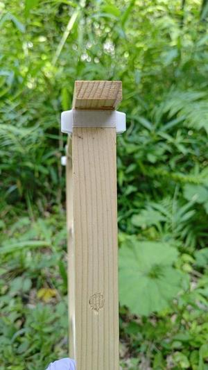 Frame divider (spacer) in the hive (Hoffmann separator)