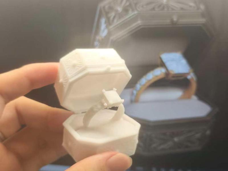 Gold Diamond Ring Model (Metro Royale)