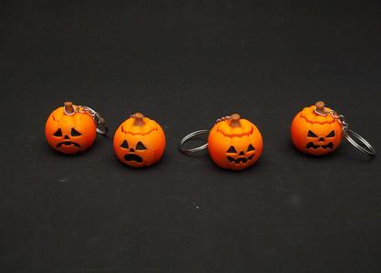 Halloween Pumpkins Clicky Keychains Set