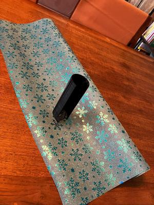 Quick Slide wrapping paper, unwinding/cutting gift paper