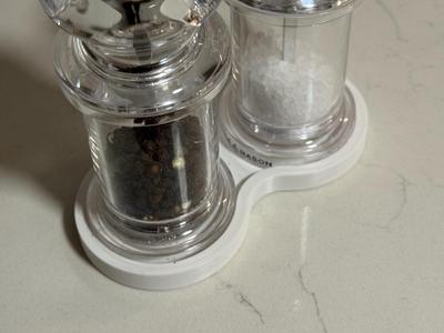 Parametric stand/base for Salt & Pepper mills