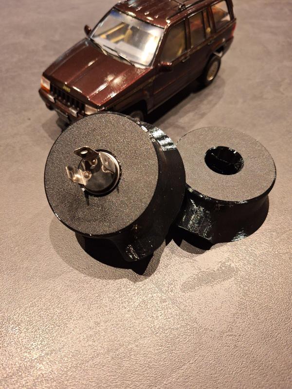 Jeep ZJ (ZG) Headlight Dust Cap (05130107)