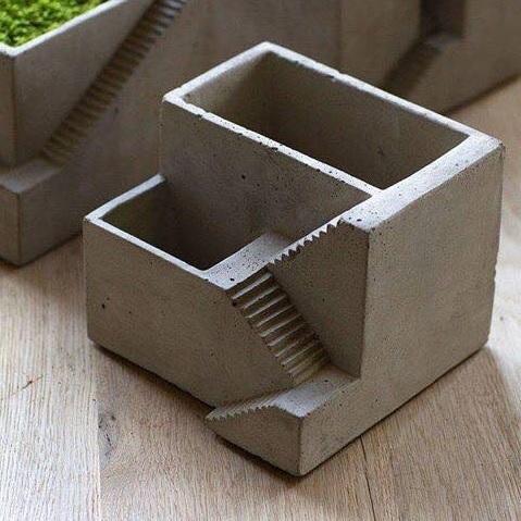 Two floors flower pot