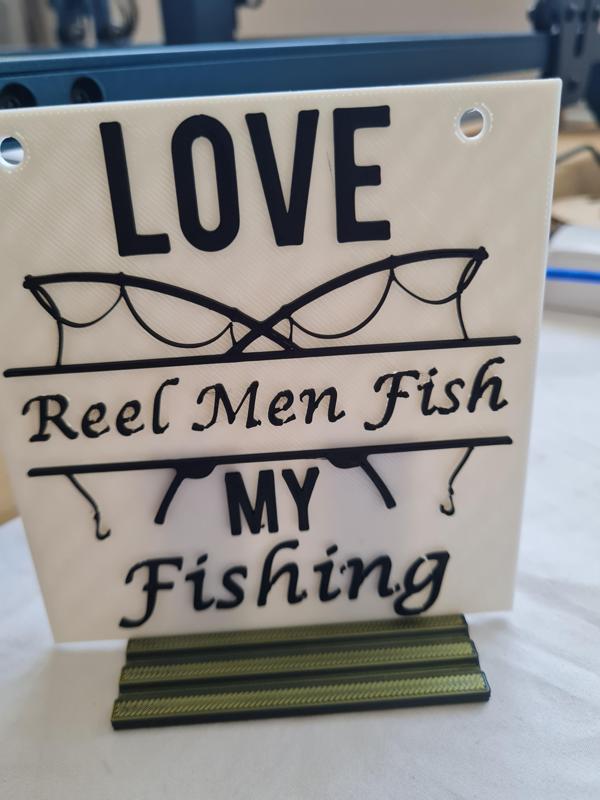 "Perfect Gift for Fishermen - 'Reel Men' Motto Sign for Man Caves & Cabins"