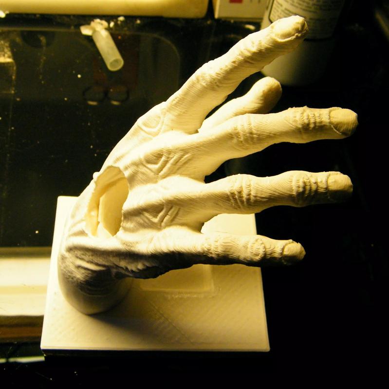 ZOMBIE HAND