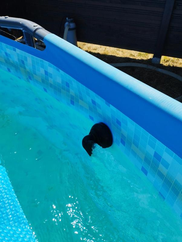 Above-ground pool connection