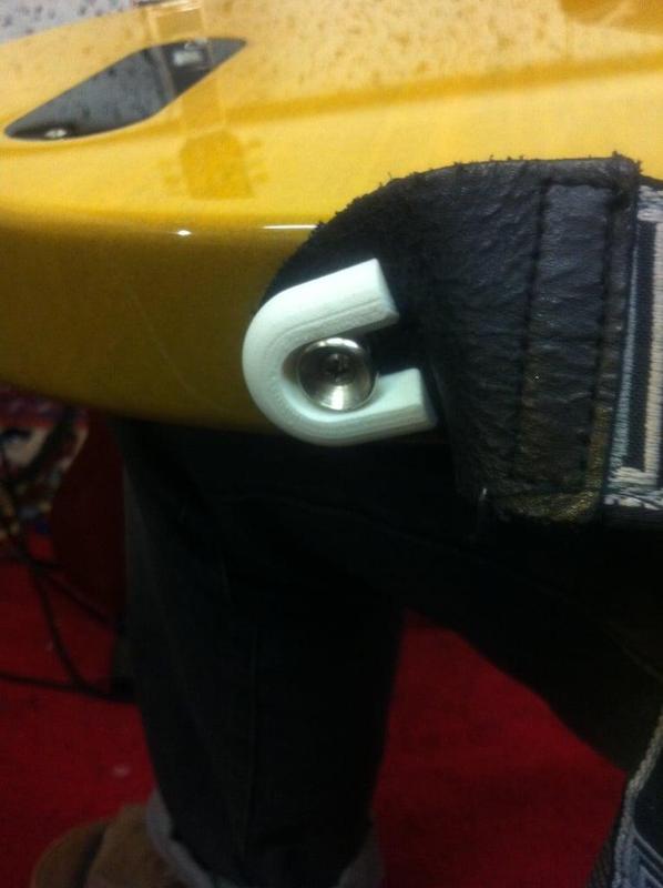 guitar strap clip