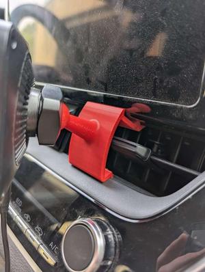 Corolla Vent to 17mm ball adapter