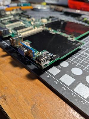 Dell Inspiron 4000 (Pentium 3)  Power Connector table for USB C Trigger