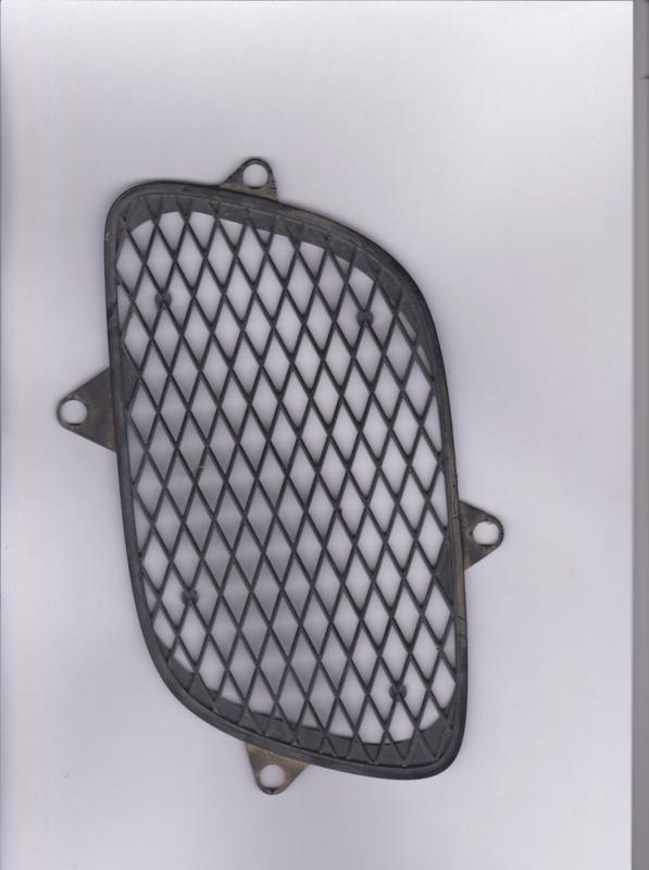 Mazda 323 GTR hood grill