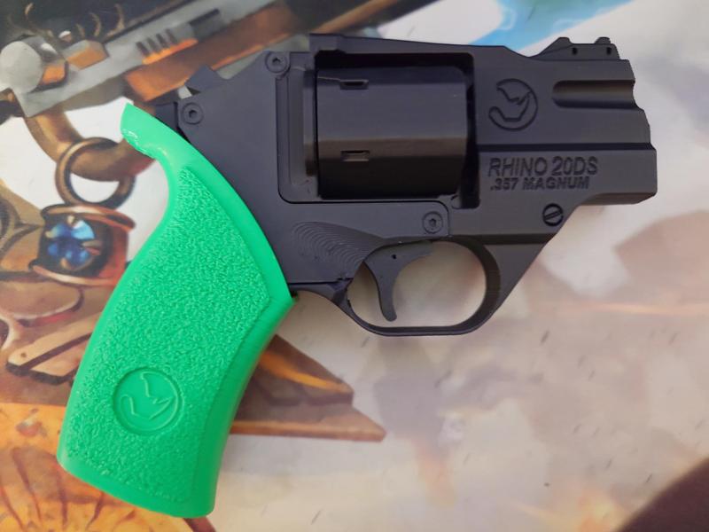 Rhino 20DS/200DS Revolver Fidget Spinner toy 