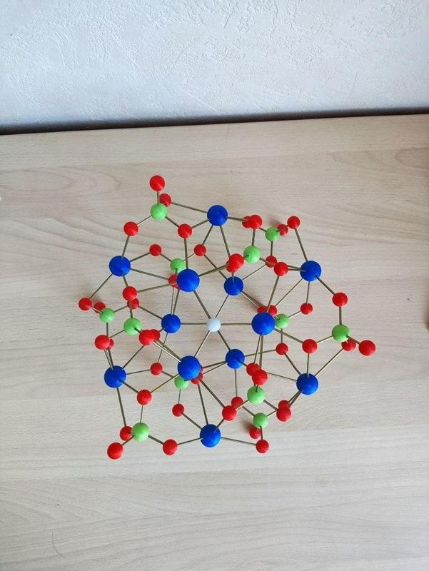 Apatite ( Ca5(PO4)3F )