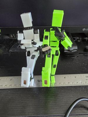 Easy 13/Lucky 13 Posable feet with magnet hole 10x4x2